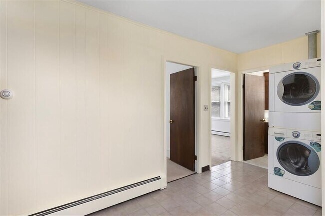 Building Photo - 246 George Waterman Rd