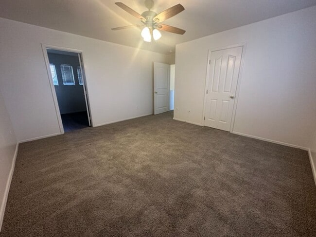 Building Photo - Mesa East Valley Home near Desert Ridge High