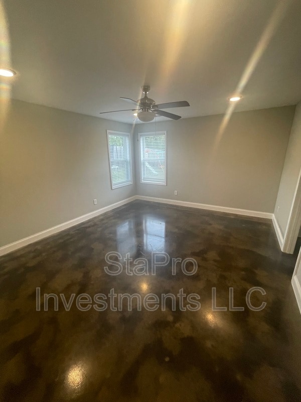 Building Photo - 65 McMurtry Rd