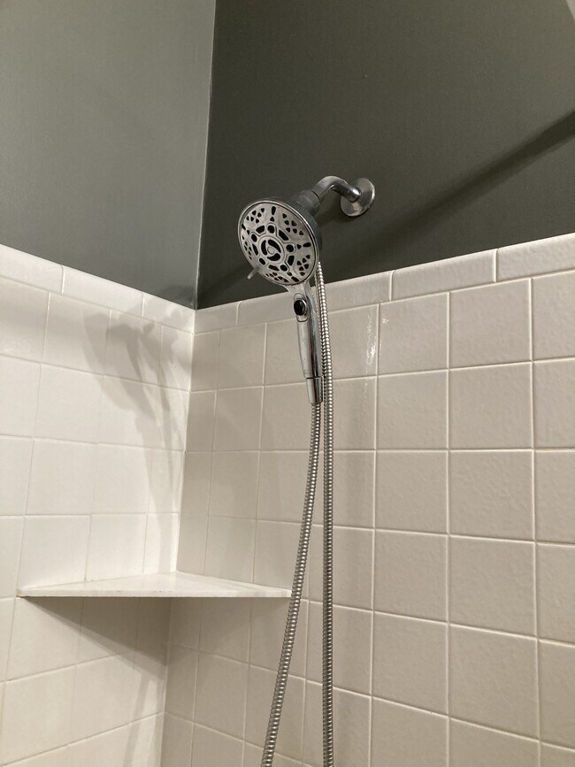 Building Photo - 41645 Copper Creek Dr