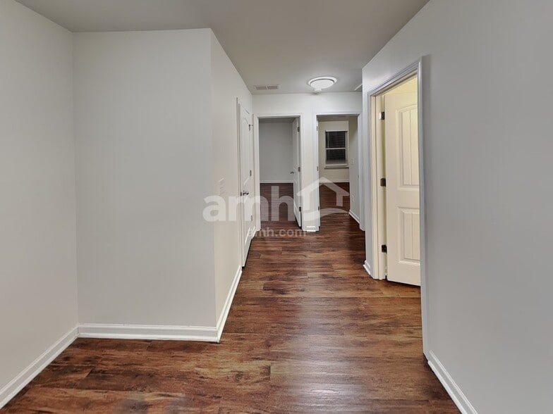 Building Photo - 1386 Key Manor Ln