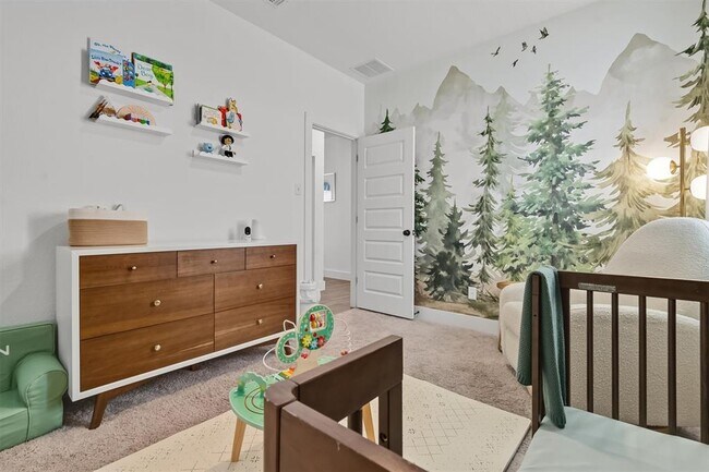 Building Photo - 905 Gray Fox Lp