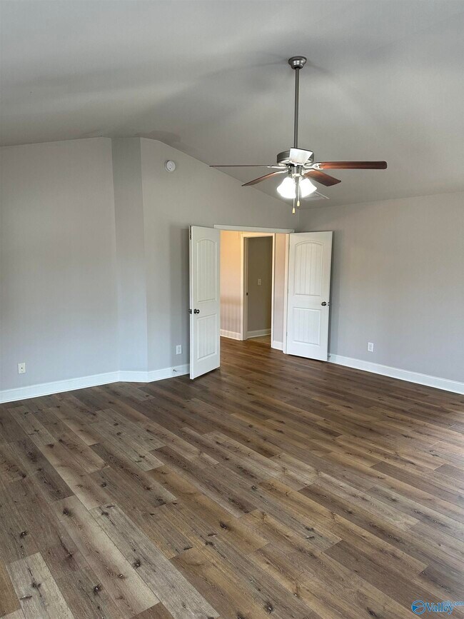 Building Photo - 517 Balsam Terrace Way