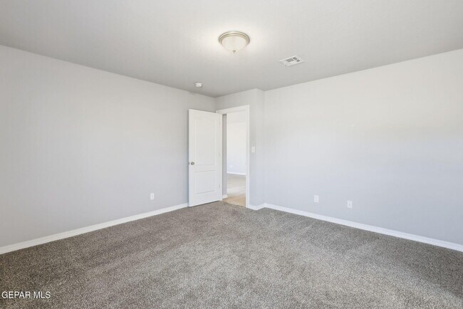 Building Photo - 14561 Desert Poppy Ct