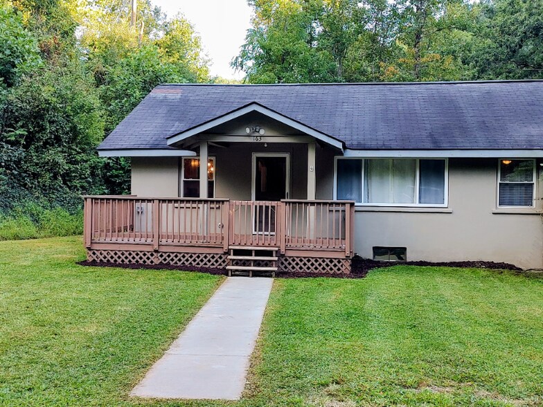 Building Photo - 163 Reeves Cove Rd
