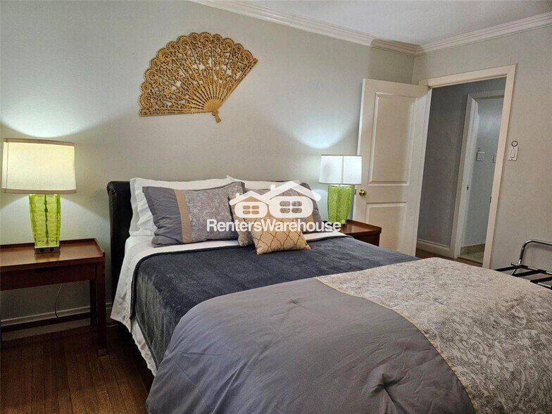 Building Photo - 5203 Chesapeake Way