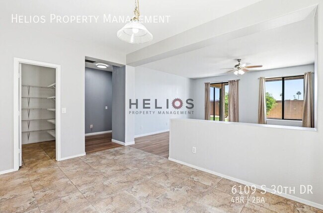 Building Photo - 6109 S 30th Dr