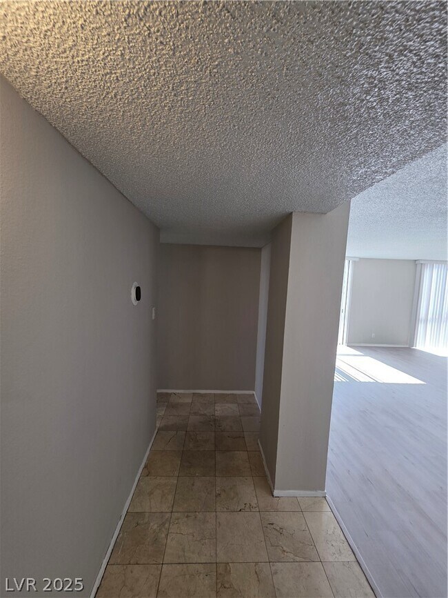 Building Photo - 3930 University Center Dr