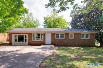 Building Photo - 4813 Joy Dr NW