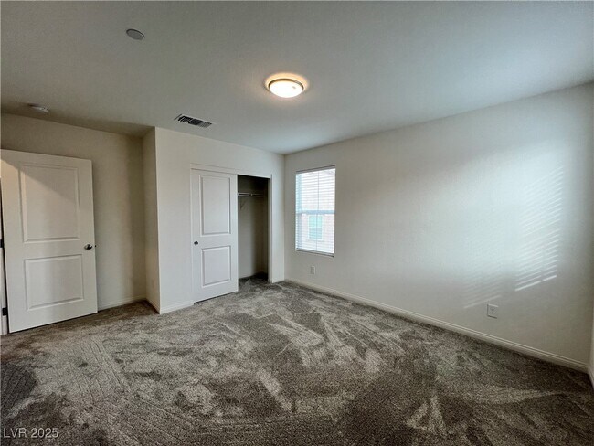 Building Photo - 2824 Abrantes Pl