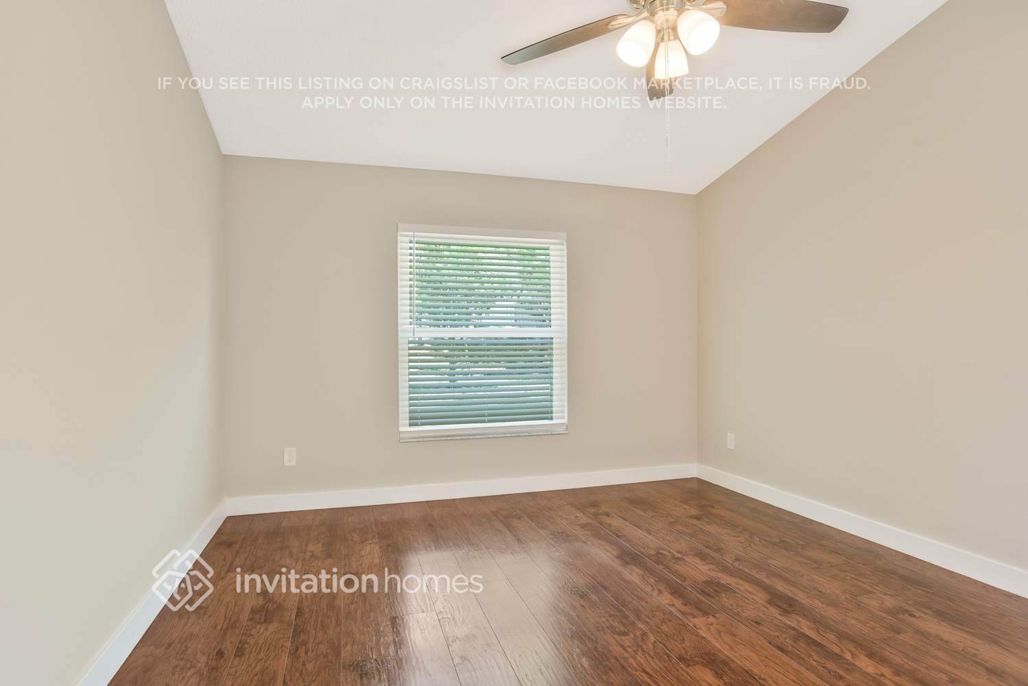 Building Photo - 15528 Hidden Lake Cir