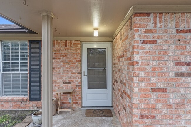 Building Photo - 12420 Mile Dr