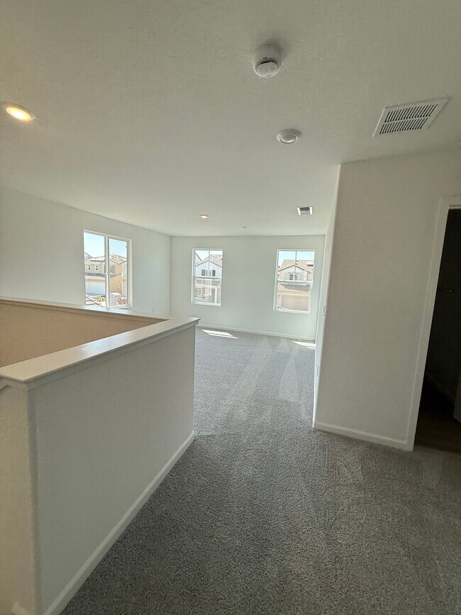 Building Photo - 15440 Gallatin Rd