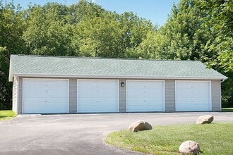 Building Photo - ASHBURY FARMS