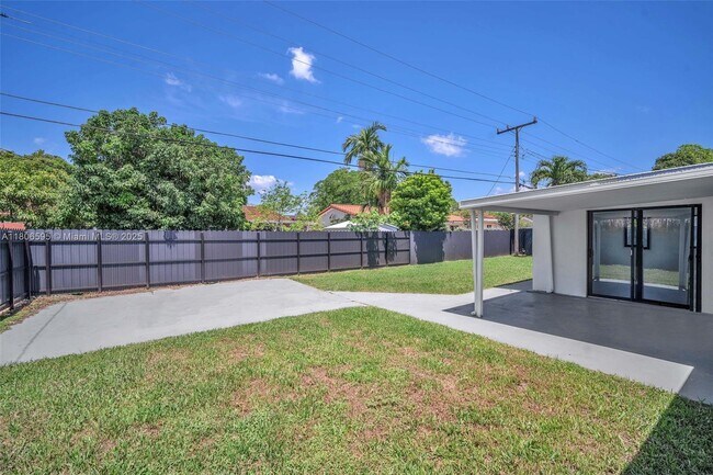 Building Photo - 3980 SW 121st Ave