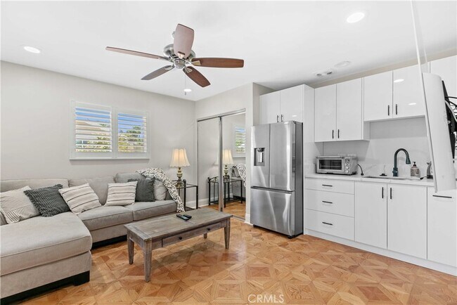 Building Photo - 16577 Knollwood Dr