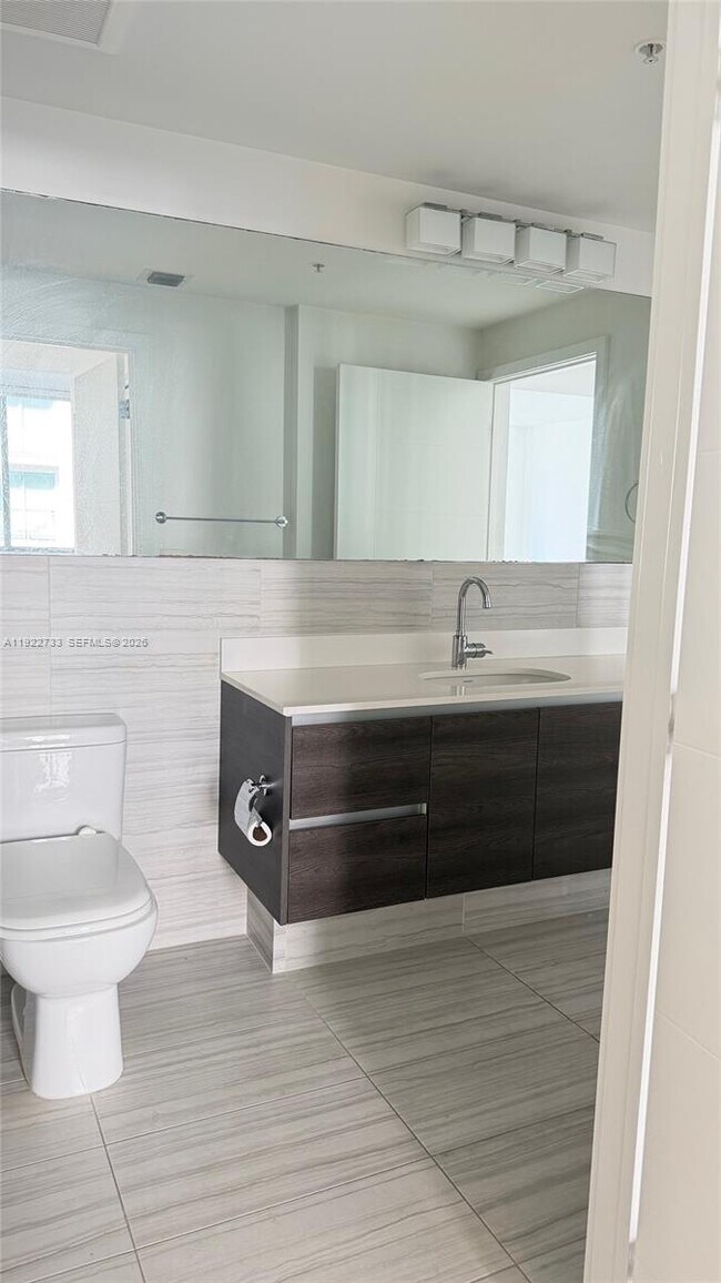 Building Photo - 301 Altara Ave