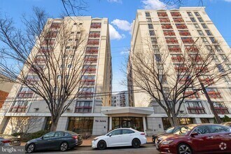 Building Photo - 7923 Eastern Ave NW