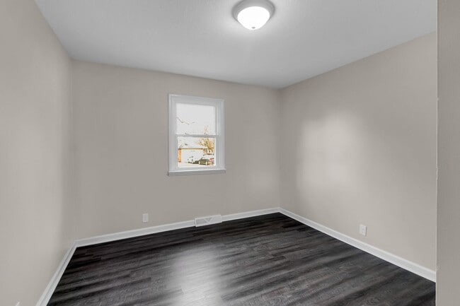 Building Photo - 3610 Gale Ln