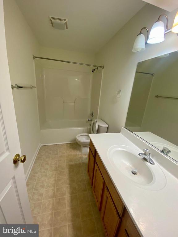Building Photo - 7316 Stone Crossing Dr