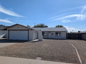 Building Photo - North Phoenix With Garage