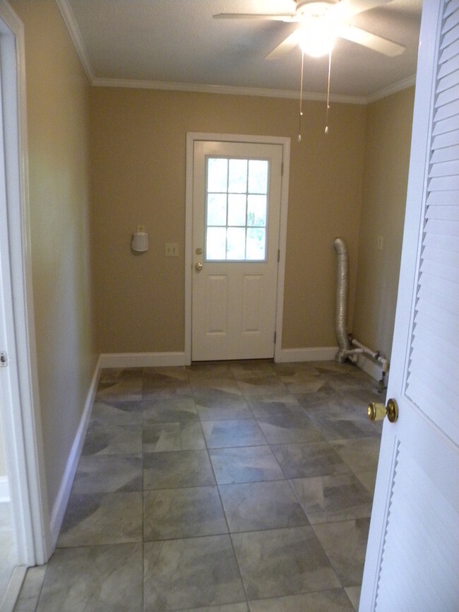 Building Photo - 4BR brick home with rocking chair porch, f...