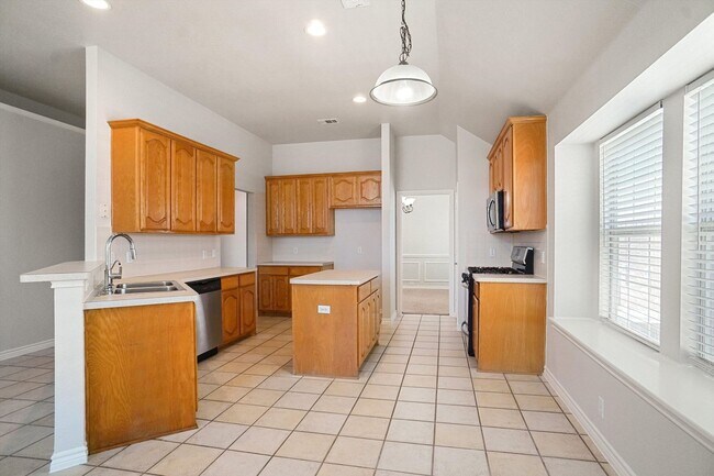 Building Photo - Beautiful North Fort Worth Home