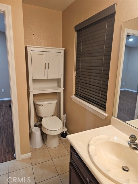 Building Photo - 14303 Meadow Grove Dr