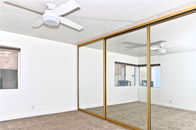 Building Photo - 1250 E Ocean Blvd