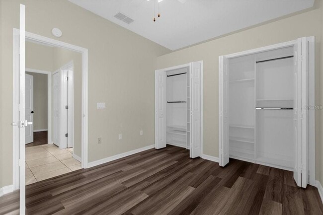 Building Photo - 13131 Luxbury Loop