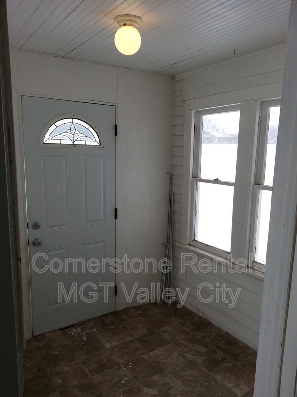 Building Photo - 309 College St SE