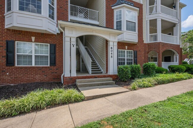 Building Photo - 2-Bed/2-Bath condo in Lenox Village.