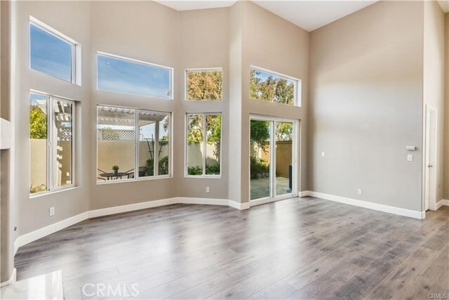 Building Photo - 2528 Plaza del Amo