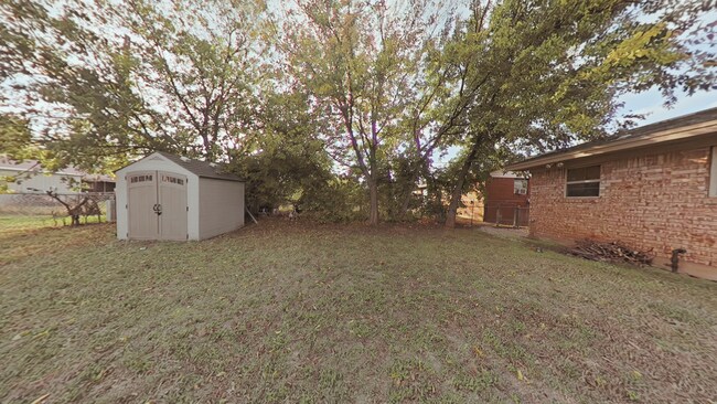 Building Photo - 3821 SE Elmhurst Ln