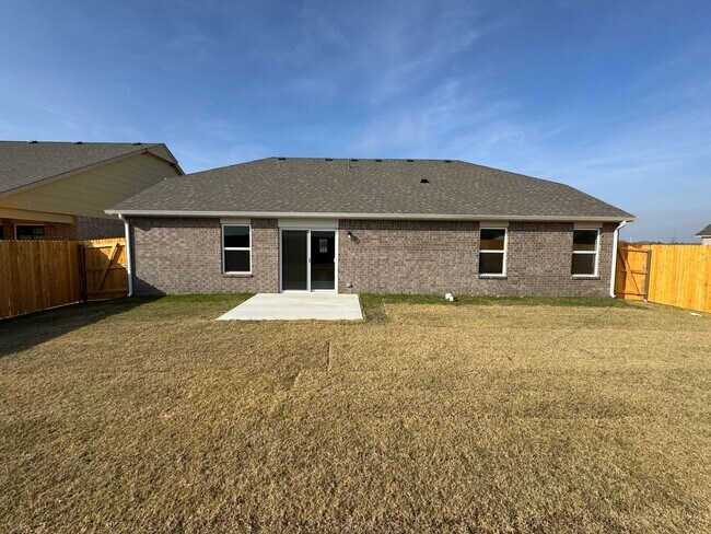 Building Photo - NEW CONTRUCTION - 4 bed-3 bath-3 car garage.
