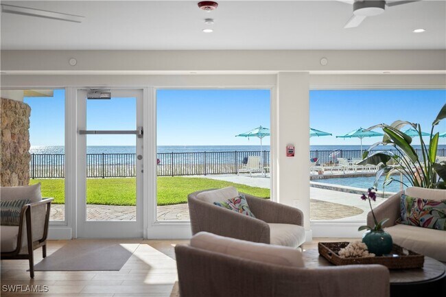 Building Photo - 1977 Gulf Shore Blvd N