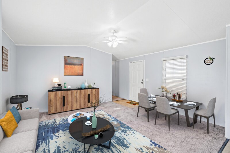 Building Photo - 12701 Paradise View Ct W