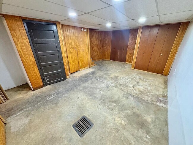 Building Photo - House for Rent in Upper Darby