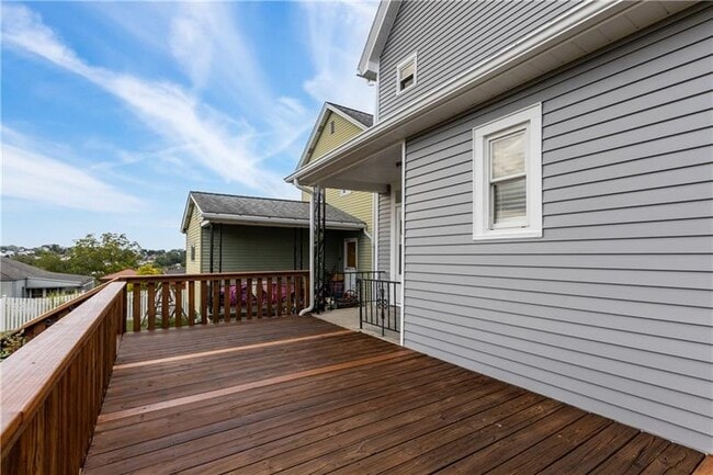 Building Photo - 616 Highland Ave