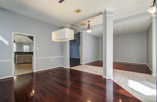 Building Photo - 14731 Raven Hollow Ln