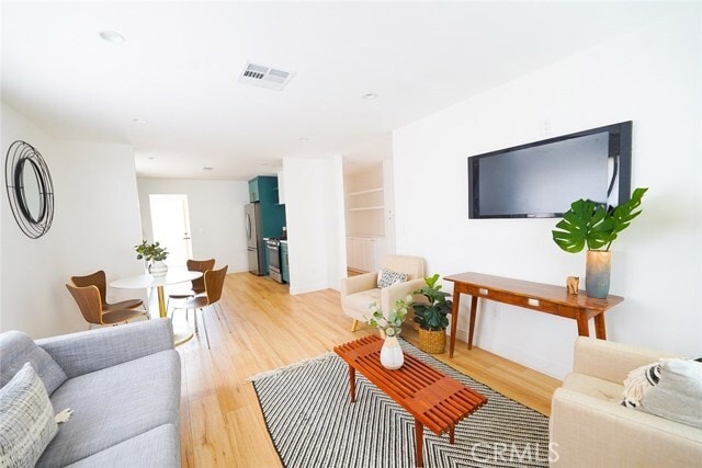 Building Photo - 3642 6th Ave