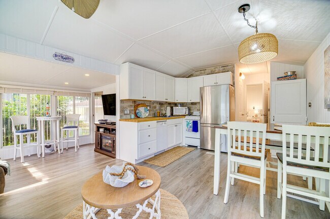 Building Photo - 1161 Nettles Blvd