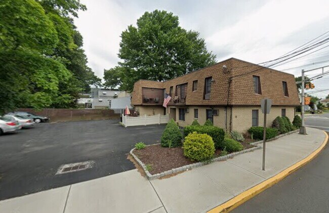 Building Photo - "1-Bedroom Gem with Granite Touches in Woodridge's Heart! with private off street parking"