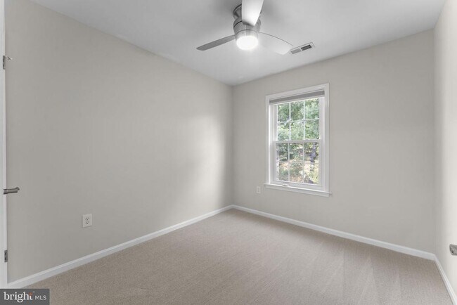 Building Photo - 3484 Legere Ct