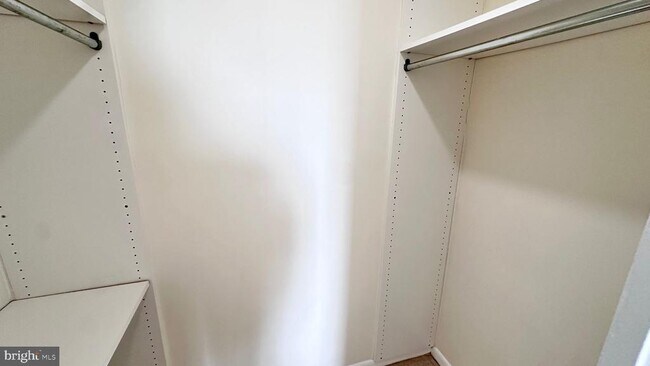 Building Photo - 4600 Duke St