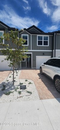 Building Photo - 1379 Bluewater Ln