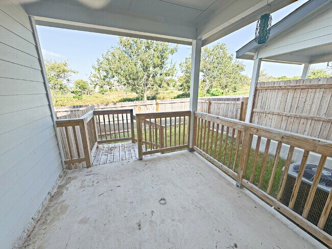 Building Photo - 258 Marigold Pl