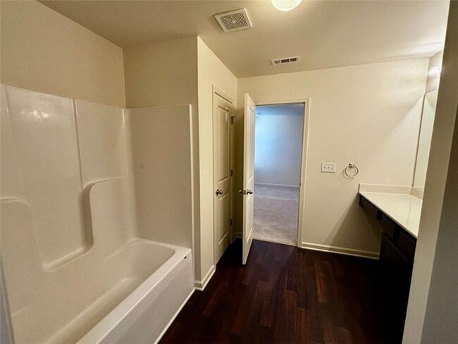 Building Photo - 343 Merigold Way