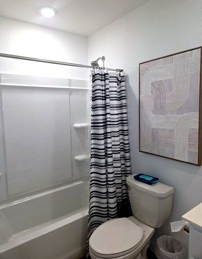 Building Photo - 3323 Silvery Bryum Dr