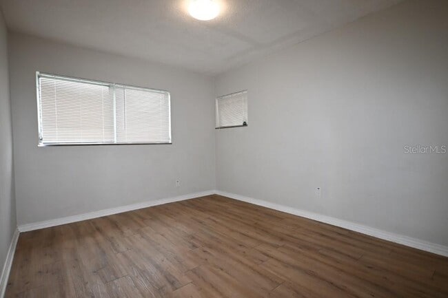 Building Photo - 37017 Meridian Ave